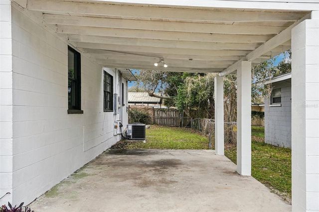 1434 N LINCOLN AVENUE, Lakeland, FL 33805