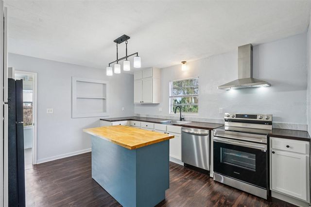 1434 N LINCOLN AVENUE, Lakeland, FL 33805