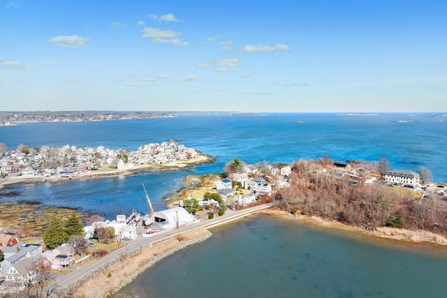 4 Winter Island Rd, Salem, MA 01970