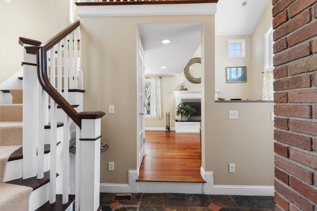 4 Winter Island Rd, Salem, MA 01970