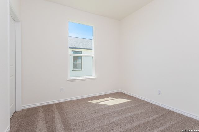 4141 WOODSIDE DR, Seguin, TX 78155