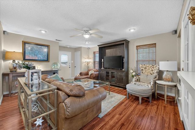 210 & 212 SAINT MARYS Place, Rockwall, TX 75087