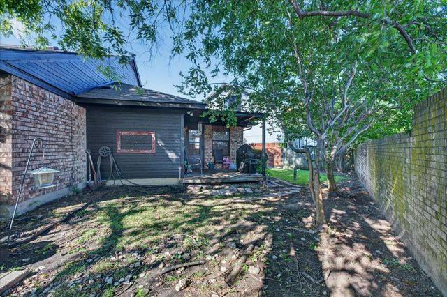 210 & 212 SAINT MARYS Place, Rockwall, TX 75087