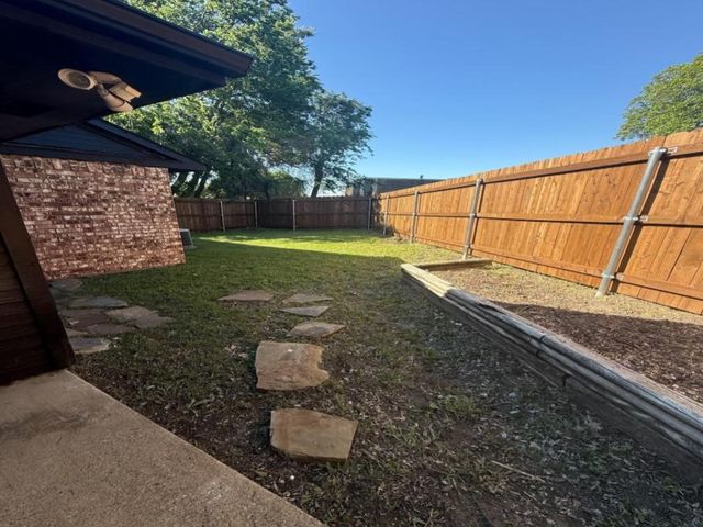 210 & 212 SAINT MARYS Place, Rockwall, TX 75087