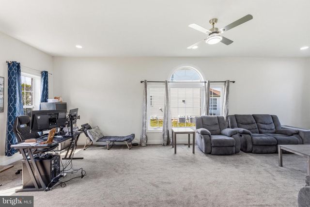 1422 OLMSTED DR, Bear, DE 19701