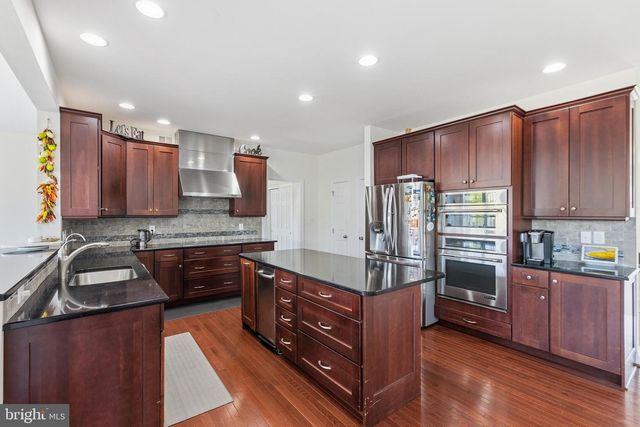 1422 OLMSTED DR, Bear, DE 19701