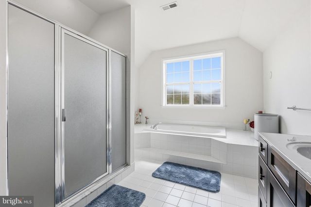 1422 OLMSTED DR, Bear, DE 19701
