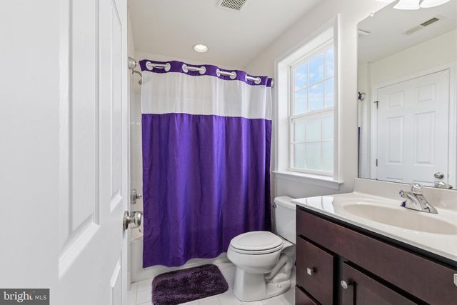 1422 OLMSTED DR, Bear, DE 19701