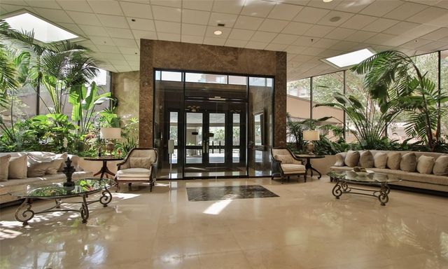 3525 Sage Road 1616, Houston, TX 77056