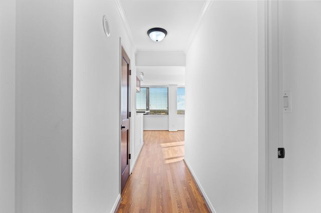 3525 Sage Road 1616, Houston, TX 77056