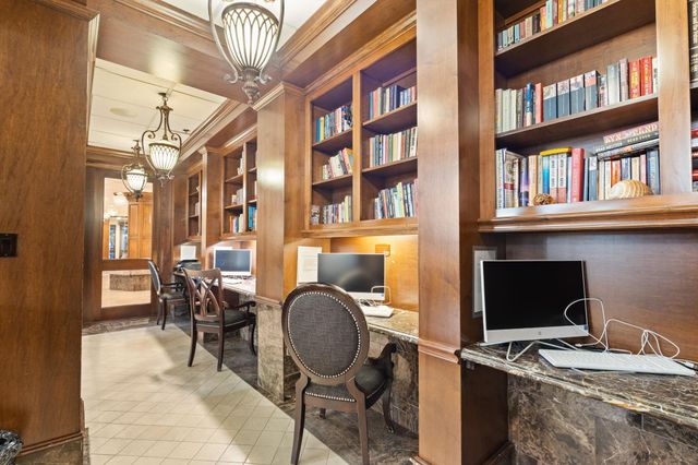 3525 Sage Road 1616, Houston, TX 77056