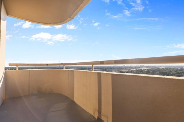 3525 Sage Road 1616, Houston, TX 77056