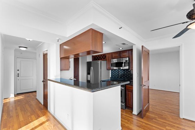 3525 Sage Road 1616, Houston, TX 77056