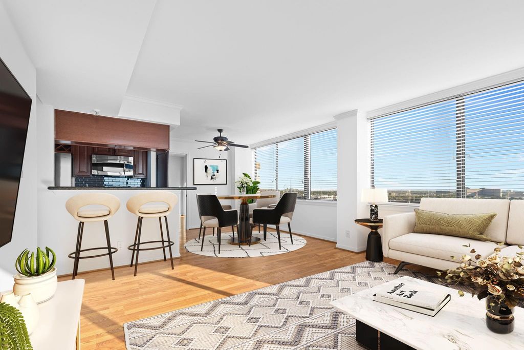 3525 Sage Road 1616, Houston, TX 77056