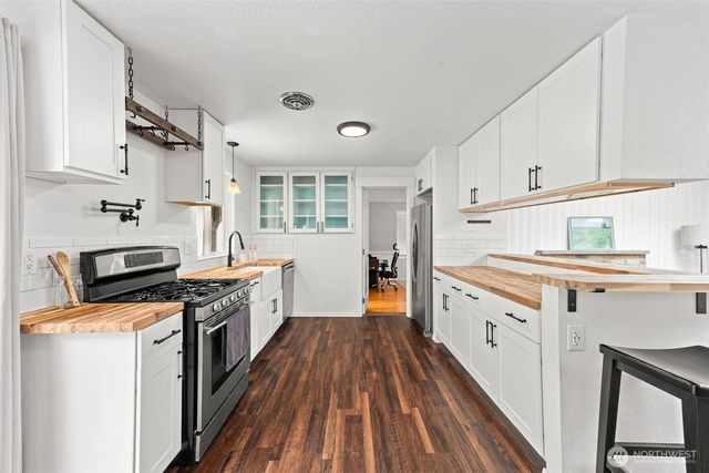 1716 9th Street SE, Puyallup, WA 98372