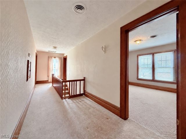 715 Pomeroy Pike, Belpre, OH 45714
