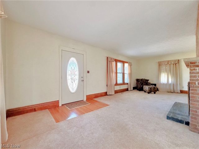 715 Pomeroy Pike, Belpre, OH 45714