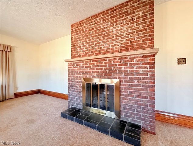 715 Pomeroy Pike, Belpre, OH 45714