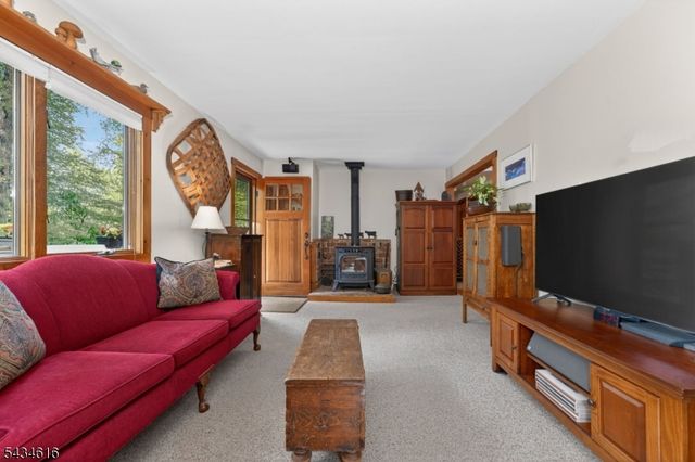 616 Woodglen Rd, Lebanon Twp., NJ 08826