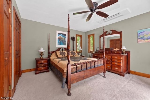 616 Woodglen Rd, Lebanon Twp., NJ 08826