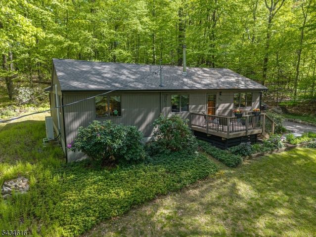 616 Woodglen Rd, Lebanon Twp., NJ 08826