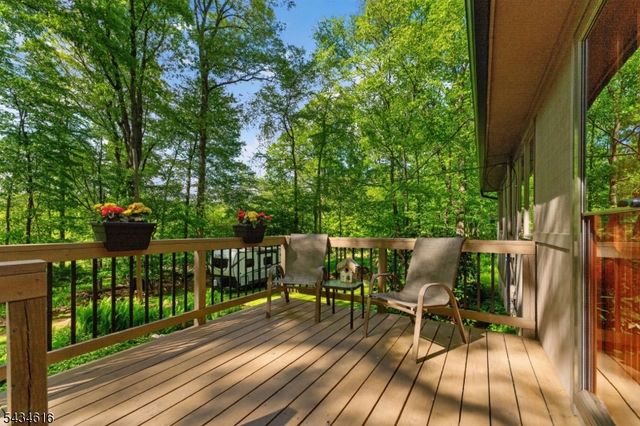 616 Woodglen Rd, Lebanon Twp., NJ 08826