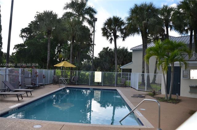 130 SW 96th Avenue 12-2, Plantation, FL 33324