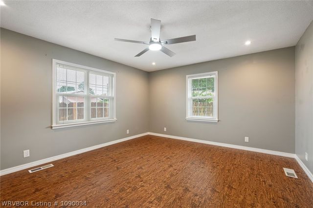 624 Locke Street, Alma, AR 72921