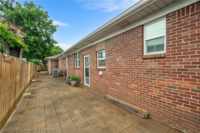 624 Locke Street, Alma, AR 72921