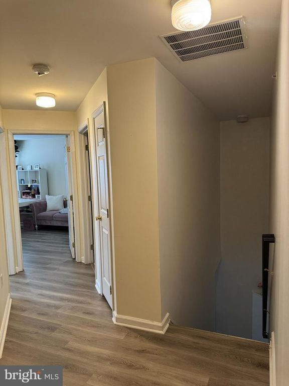 36 SWAN CT, Delran, NJ 08075