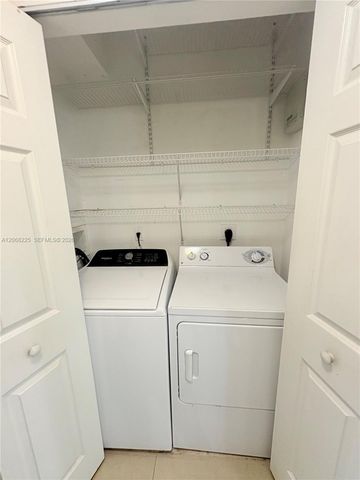 8030 N Nob Hill Road 105, Tamarac, FL 33321