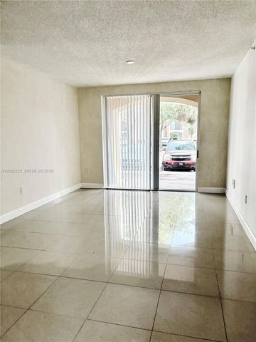8030 N Nob Hill Road 105, Tamarac, FL 33321