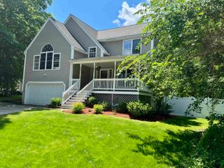 20 Lamprey Village Drive, Epping, NH 03042