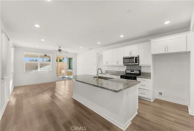 13873 La Pradera Way, Eastvale, CA 92880