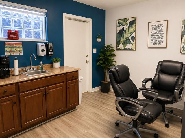 5900 Johnson Street, Hollywood, FL 33021