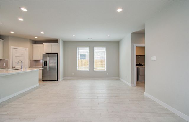 15723 Telge Ridge Ln, Cypress, TX 77429