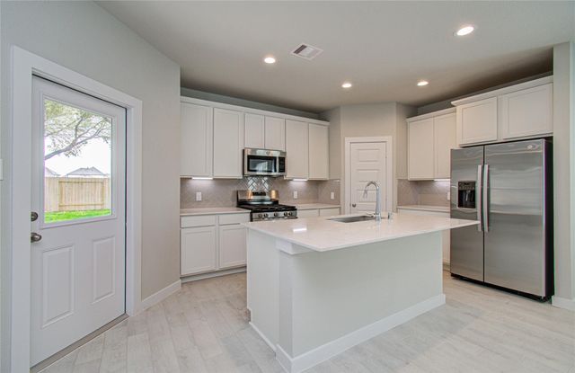 15723 Telge Ridge Ln, Cypress, TX 77429