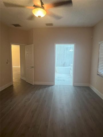 1066 WHITEGATE COURT, Sarasota, FL 34232
