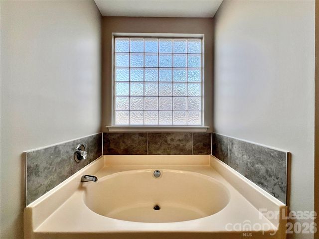 4010 Suttle Place, Matthews, NC 28104