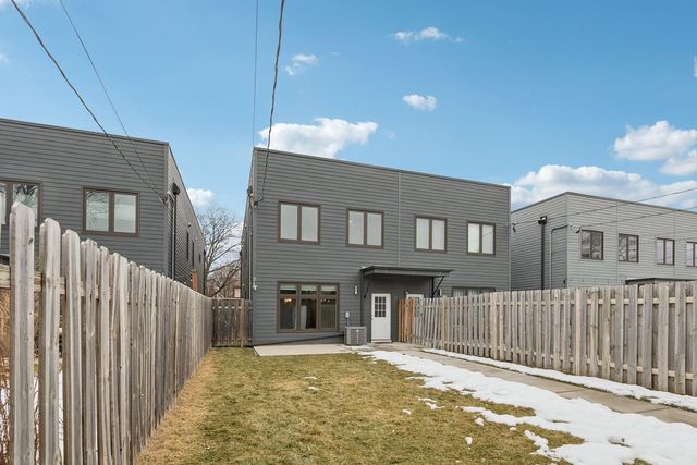 1120 Pitner Avenue, Evanston, IL 60202