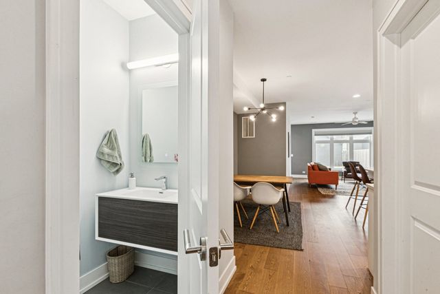 1120 Pitner Avenue, Evanston, IL 60202