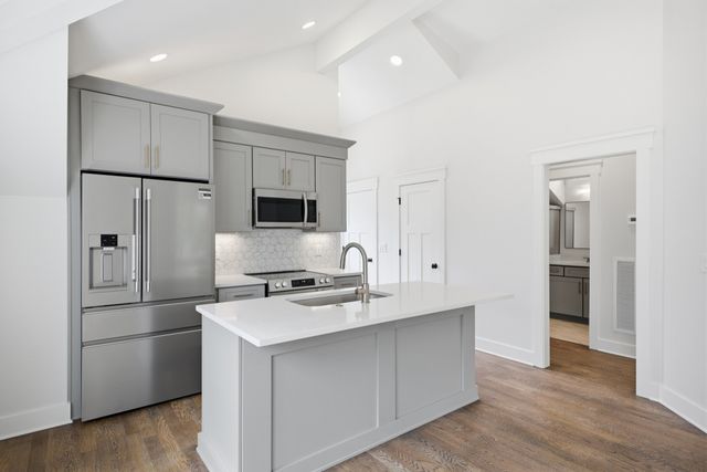 1102 Caldwell Avenue, Nashville, TN 37204