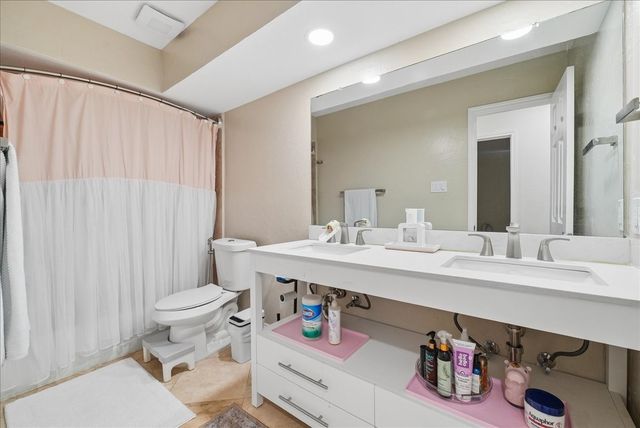 6035 Berry Trail Court, Dallas, TX 75248