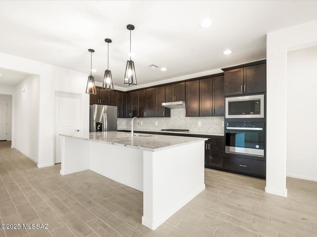 279 N Papershells Place, Sahuarita, AZ 85629