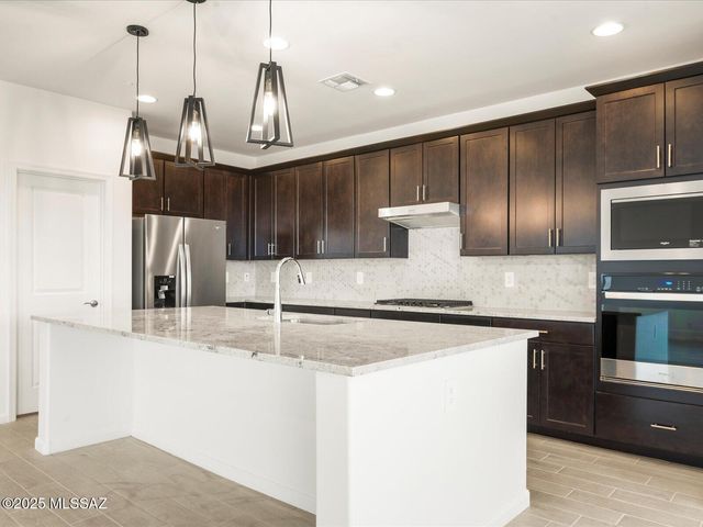 279 N Papershells Place, Sahuarita, AZ 85629