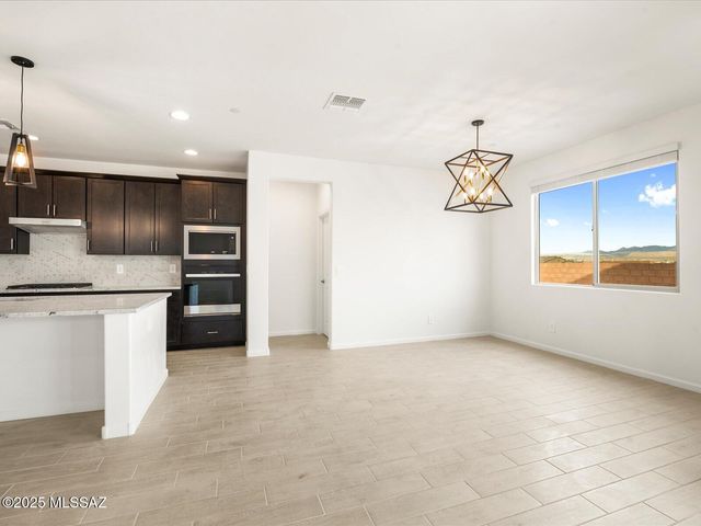 279 N Papershells Place, Sahuarita, AZ 85629