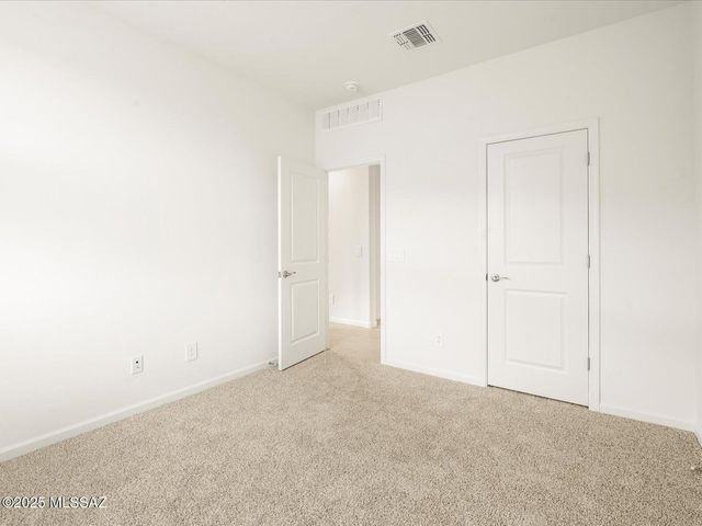 279 N Papershells Place, Sahuarita, AZ 85629