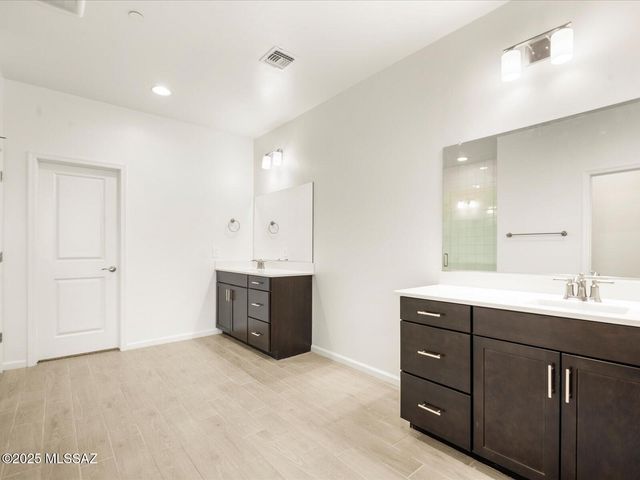 279 N Papershells Place, Sahuarita, AZ 85629