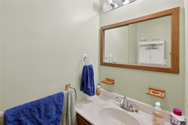 45 Sherwood Valley Lane, Coventry, RI 02816