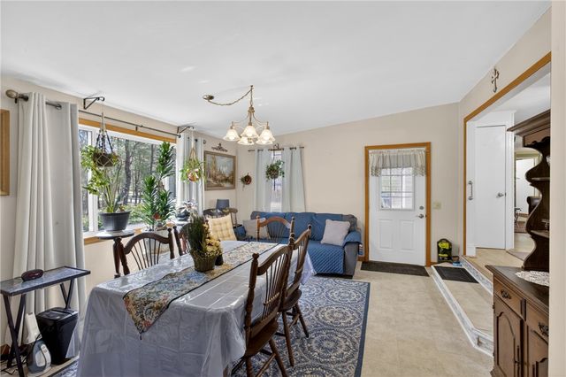 45 Sherwood Valley Lane, Coventry, RI 02816
